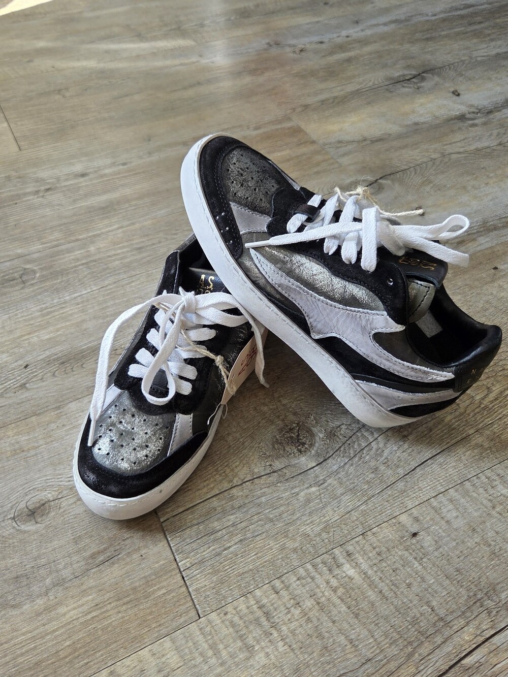 A.S.98 Grady - Antique Silver/Black